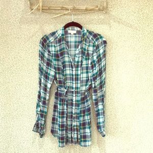 ModCloth plaid light weight shirt 👚!